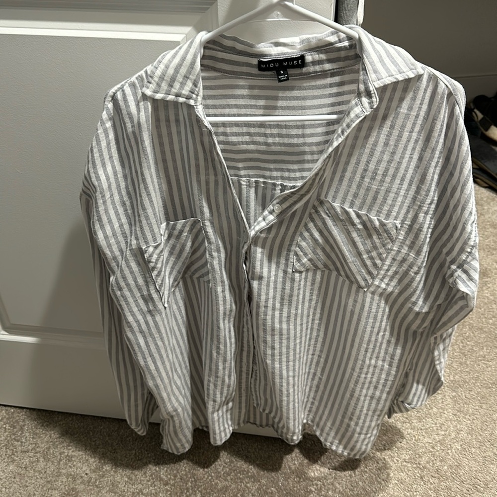Cute oversized grey and white flannel